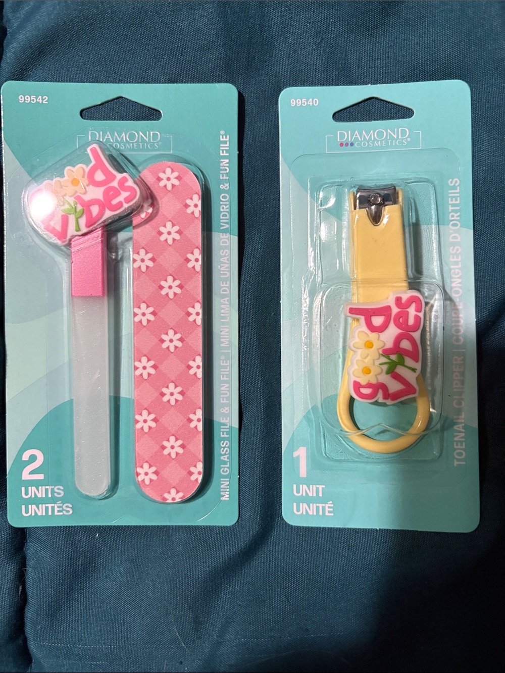 Good Vibes - Diamond Cosmetics Pink & Yellow Nail Care Set